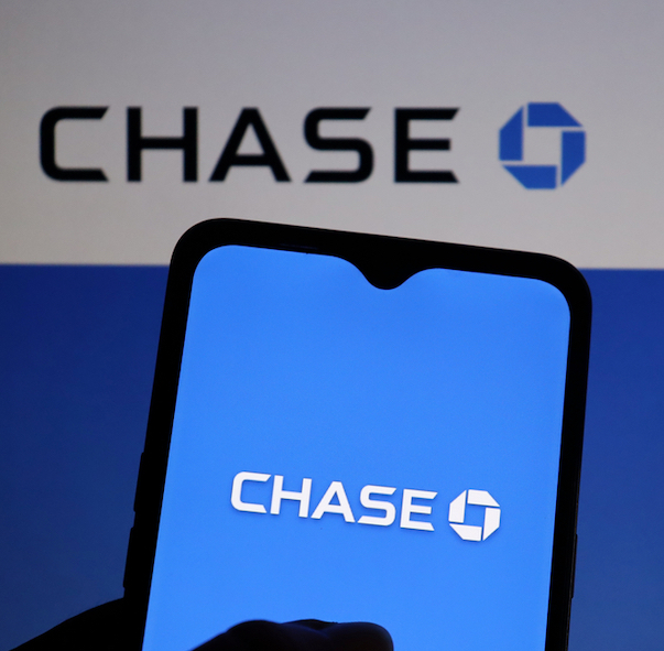 2nd & PCH-Chase Bank-Lifestyle